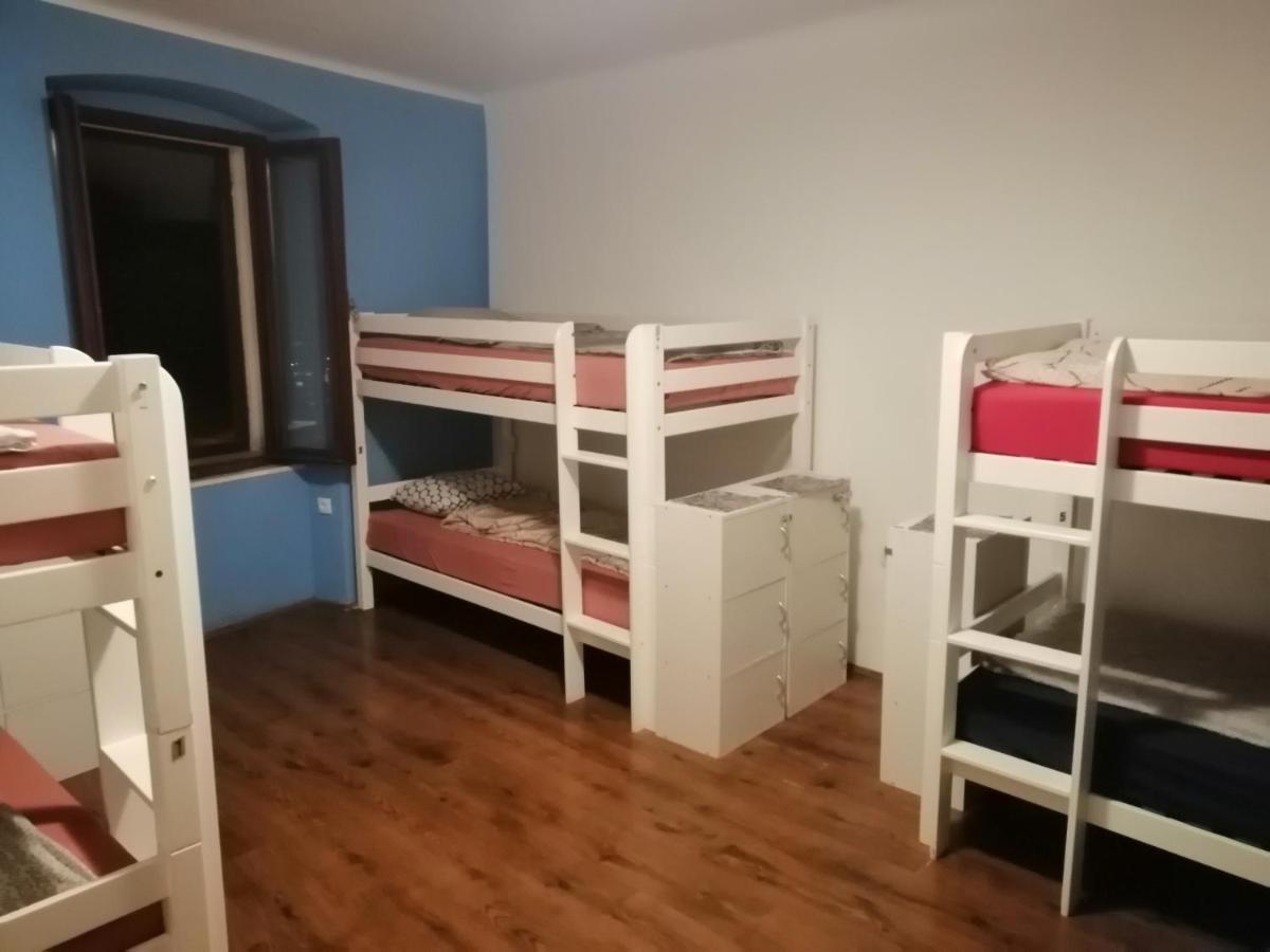 Hostel Kvarner- Private Rooms & Dorms Rijeka Extérieur photo