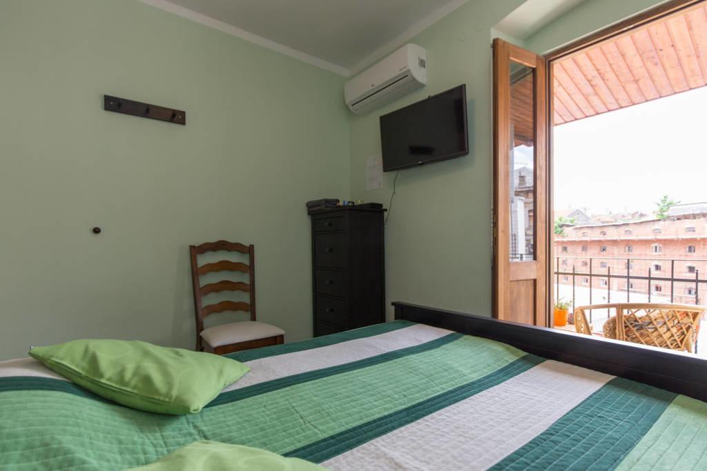 Hostel Kvarner- Private Rooms & Dorms Rijeka Extérieur photo